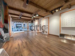 Location Local commercial  Barcelona. Local en alquiler en la calle barcelona