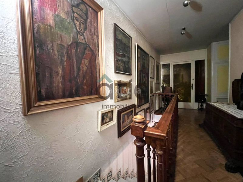 Foto a0ae9d7b-d4ab-4d22-b89c-da38ad4550bf. Edificio in Barri Antic Manresa