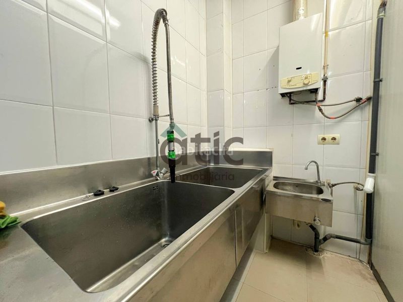 Foto b3e67003-850f-456c-9c49-ad74bcb62bf1. Location local commercial dans calle barcelona 28 dans Manresa