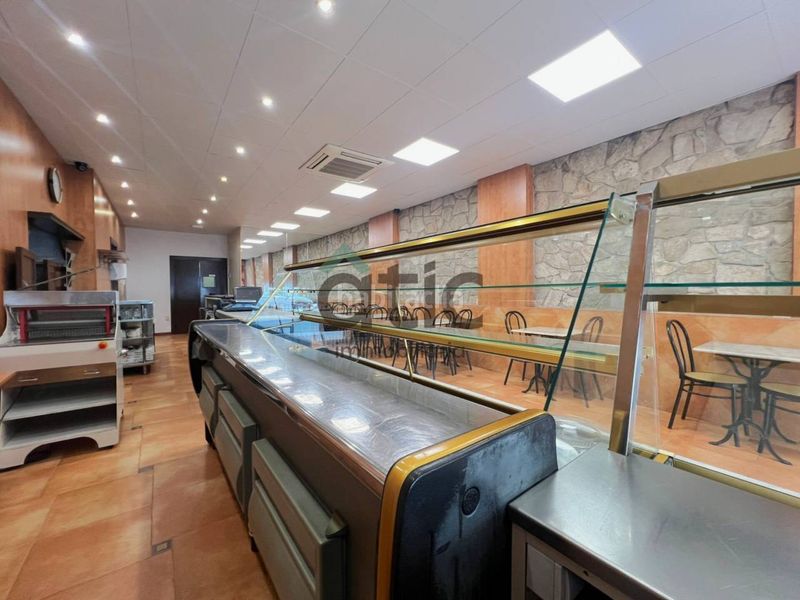 Foto 0bff9465-c4af-4974-aec5-fb8adb541edc. Rent business premise in calle barcelona 28 in Poble Nou Manresa
