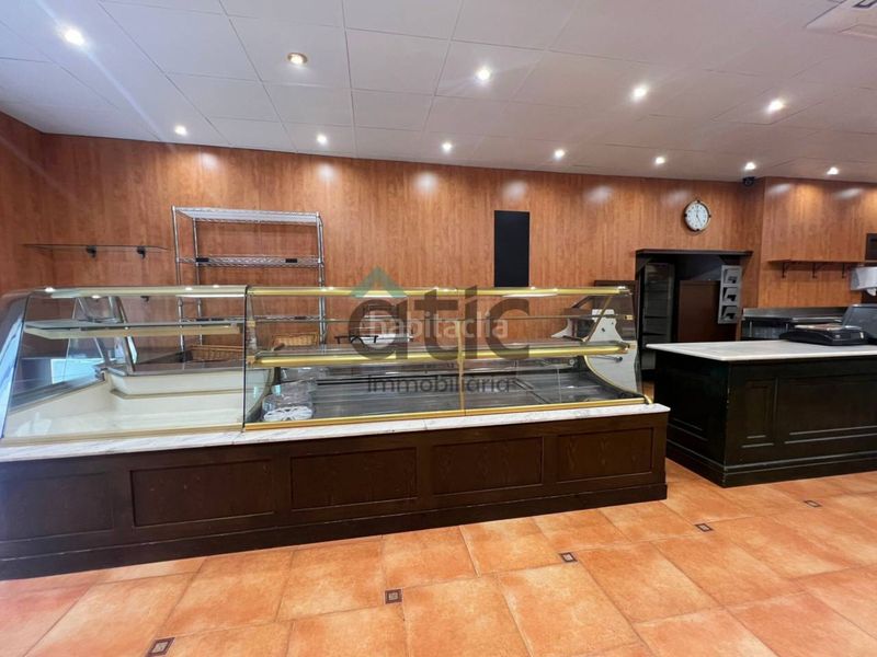 Foto 7b80a9b0-e453-4112-aef4-aeeaf2ec683c. Rent business premise in calle barcelona 28 in Poble Nou Manresa