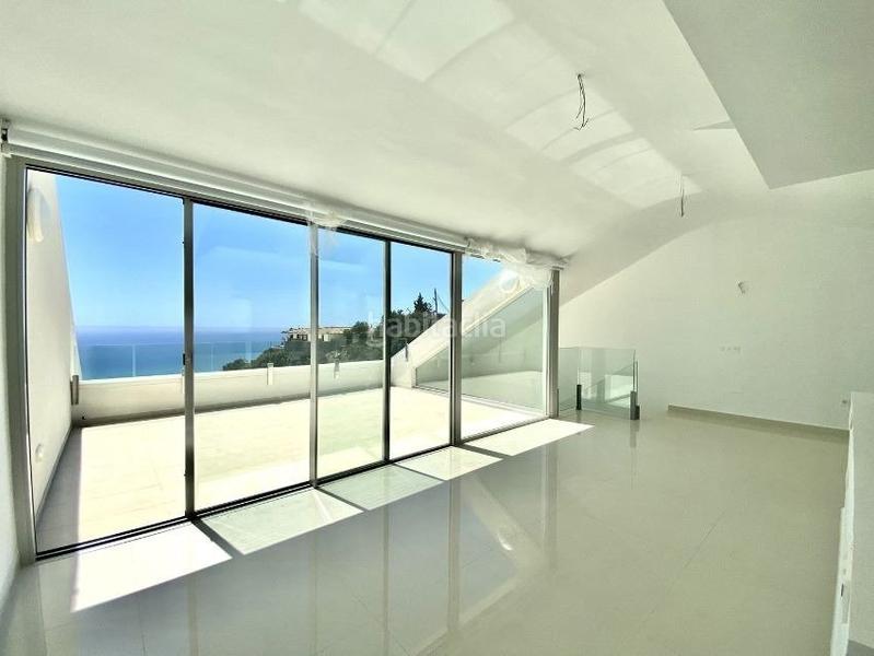 Foto 027a6cb1-14fe-423e-bba0-5c9871e7dbcb. Ático impresionante atico de nuevo desarrollo en la parcela con mejores vistas de benalmadena !!!. en Benalmádena