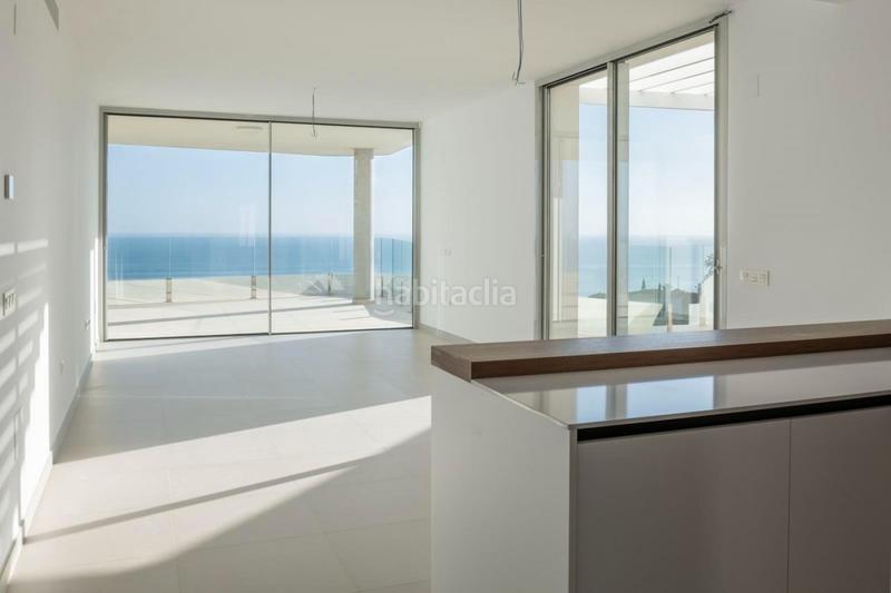 Foto 4be010eb-e5ed-41ea-9fb9-d593226c3e27. Ático impresionante atico de nuevo desarrollo en la parcela con mejores vistas de benalmadena !!!. en Benalmádena