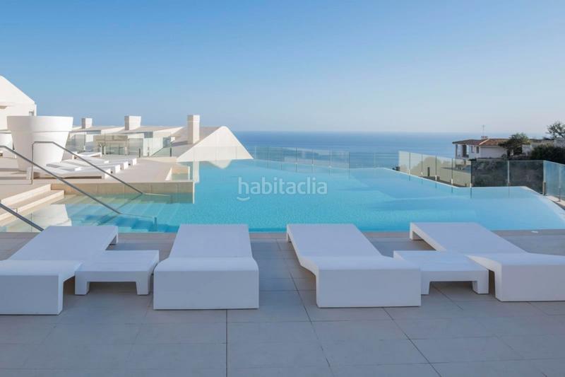 Foto cd4df4ea-59bc-4eb9-8365-d344aa86fcb2. Ático impresionante atico de nuevo desarrollo en la parcela con mejores vistas de benalmadena !!!. en Benalmádena