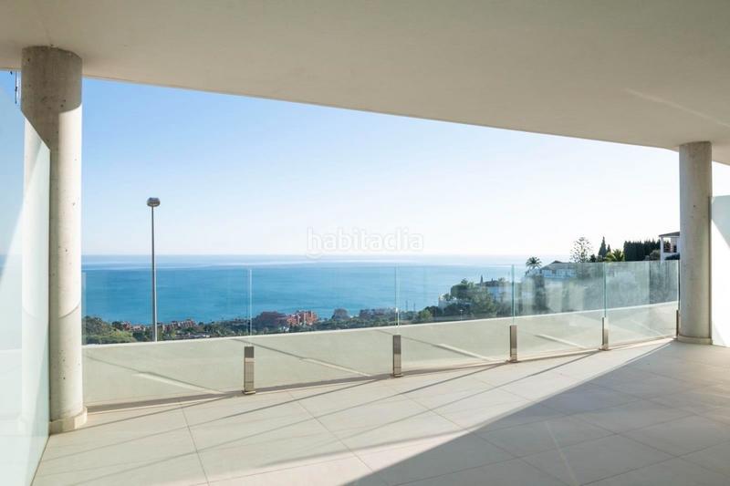 Foto ebc28653-1870-40b6-b1a3-0ef8af8ec0cc. Ático impresionante atico de nuevo desarrollo en la parcela con mejores vistas de benalmadena !!!. en Benalmádena
