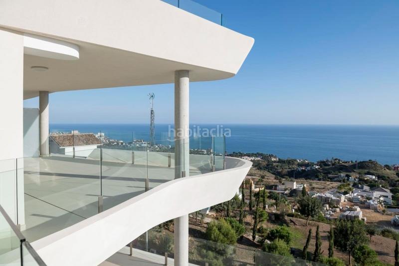 Foto ac21d717-f920-49ab-a4a6-d597906a5292. Ático impresionante atico nuevo listo para entrar, en la parcela con mejores vistas de benalmadena !!! en Benalmádena