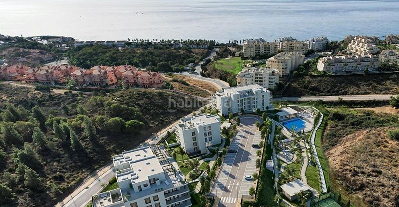 Foto b6ceb08e-9d48-4882-a7f1-c8558b6f7038. Apartament amb calefacció aparcament piscina a El Faro de Calaburra - Chaparral Mijas