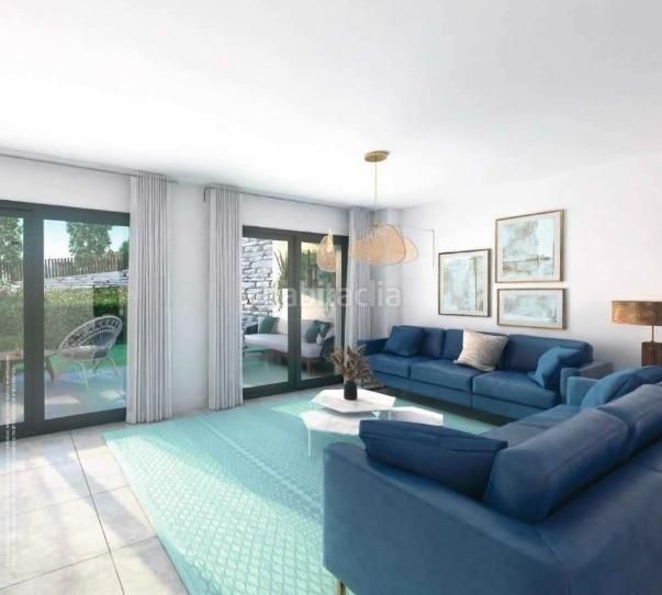 Foto 829b3e26-36a3-4a36-9b03-c5f1cb519e03. Apartament amb calefacció aparcament piscina a El Faro de Calaburra - Chaparral Mijas