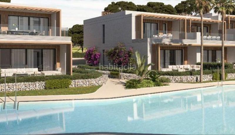 Foto f17f3f6a-0d2f-4793-877a-7156c11e82e3. Casa adosada adosados y pareados de 3 y 4 dormitorios a la venta en el chaparral en Mijas