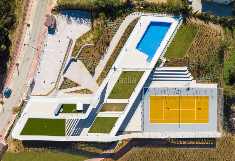 Foto a7f82e41-4f6c-4011-9e56-909622568e09. Doppelhaus mit heizung parking pool in El Faro de Calaburra - Chaparral Mijas