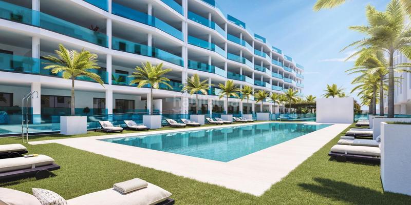 Foto 7d591e64-bd30-40ef-bd12-eeade61e7ba5. Ático fantastico ático en una sola planta con 3 dormitorios, 3 baños y con 3 terrazas que suman 151m2 !!!. en Fuengirola