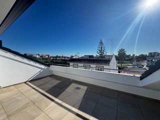 Penthouse in Centro ciudad. Nuevo ático de 3 dormitorios y 3 baños, listo para entrar a vivi