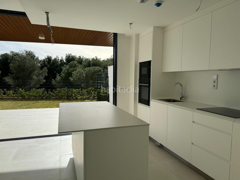 Foto 858d5480-f4ba-4261-8599-bb65e3c8bf97. Planta baixa amb calefacció aparcament piscina a Fuengirola