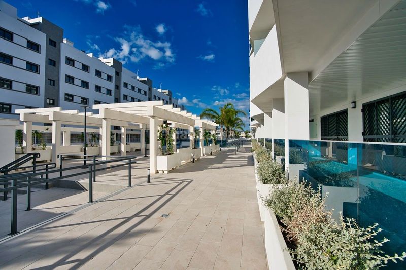 Foto 0f962d2d-151c-4602-8aa8-57a8ec9ba20d. Àtic amb aparcament piscina a Castillo Sohail - Myramar Fuengirola