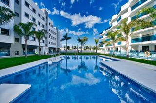 Planta baixa a Castillo Sohail - Myramar. Fantástico apartamento en la mejor área de servicios y tiendas d