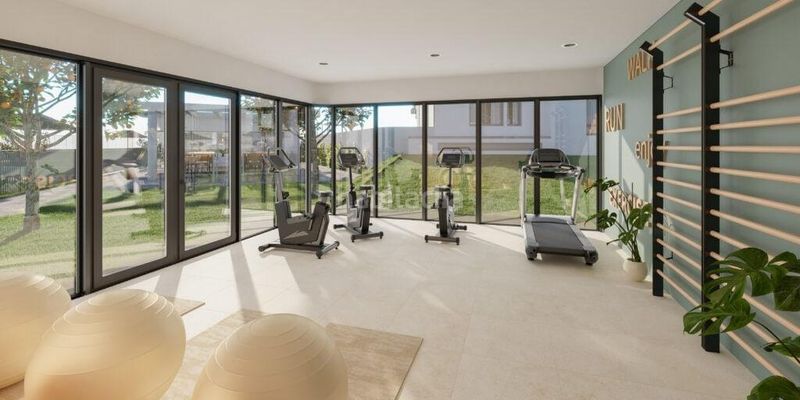 Foto dbd6e133-ee32-4968-9e63-fd74d63e69d9. Àtic amb calefacció aparcament piscina a El Faro de Calaburra - Chaparral Mijas