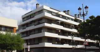 Apartament a Puerto Deportivo. Apartamento en pleno centro de fuengirola, de nueva construcción
