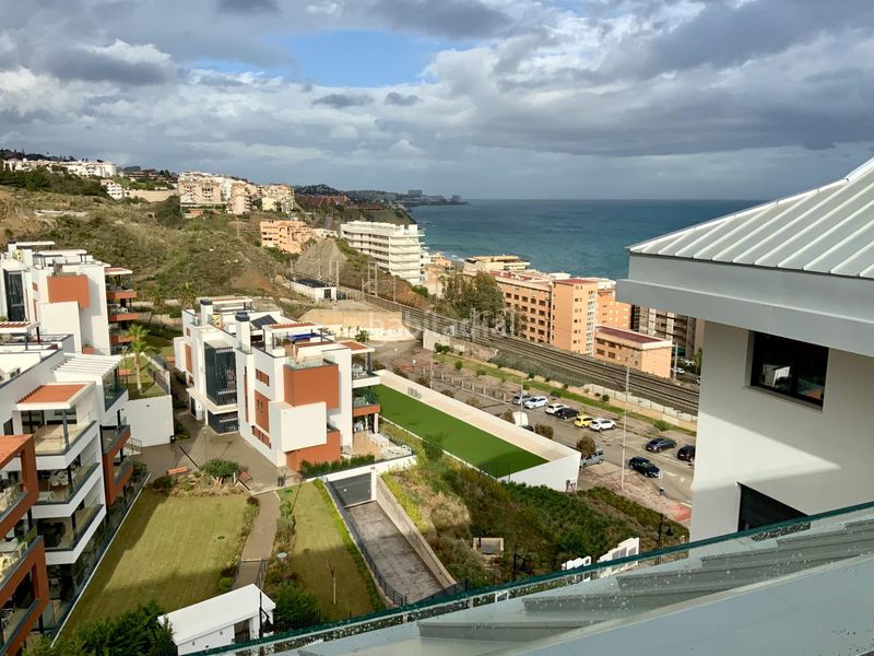 Foto 749c1532-e5e9-409c-997a-5b2ac9f08893. Àtic amb calefacció aparcament piscina a Las Gaviotas - Carvajal Fuengirola