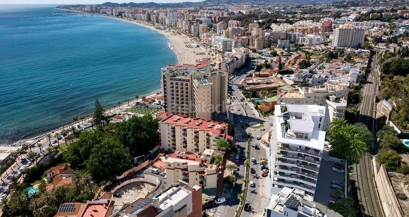 Foto 23d9875d-aa00-48af-b3f2-91d0a2de6d5d. Apartamento la exclusividad en su máxima expresión, a escasos metros de la playa de carvajal, con vistas al mar. en Fuengirola