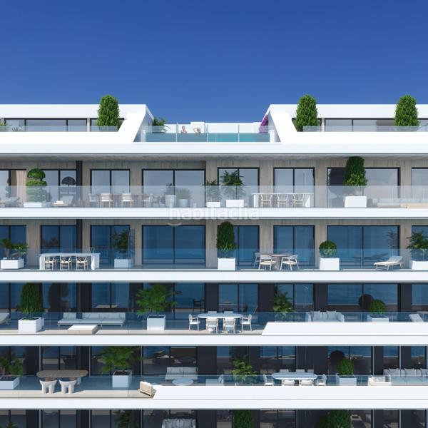 Foto 83f8b847-30bb-41e8-9ee3-dba1a0821cad. Ático la exclusividad en su máxima expresión, a escasos metros de la playa de carvajal, con vistas al mar. en Fuengirola