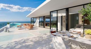 Rez-de-chaussée à Las Gaviotas - Carvajal. Majestuosa planta baja elevada y en esquina, con 230m2 entre ter