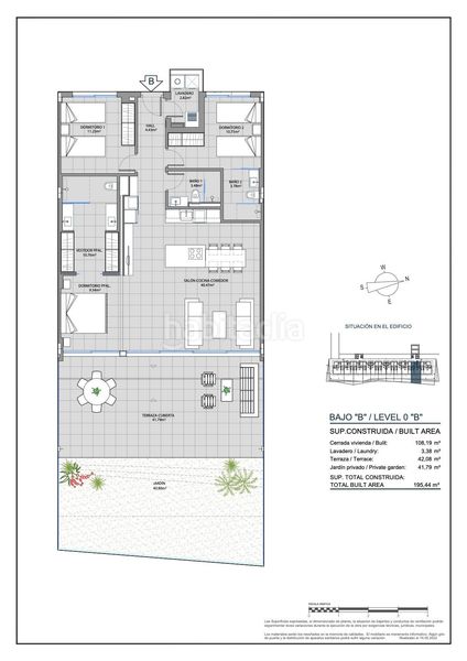 Foto d6f2432f-0bd8-4024-b2ea-fc4051b0285a. Planta baja majestuosa planta baja elevada y en esquina, con 230m2 entre terrazas y jardin. en Fuengirola