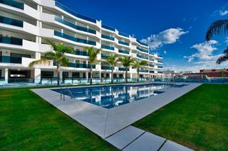 Planta baja en Castillo Sohail - Myramar. Fantástico apartamento en la mejor área de servicios y tiendas d