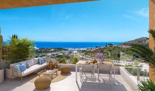 Casa adossada a La Cala Mijas. Amplio adosado de 3 dormitorios y más de 40m2 entre terraza, jar