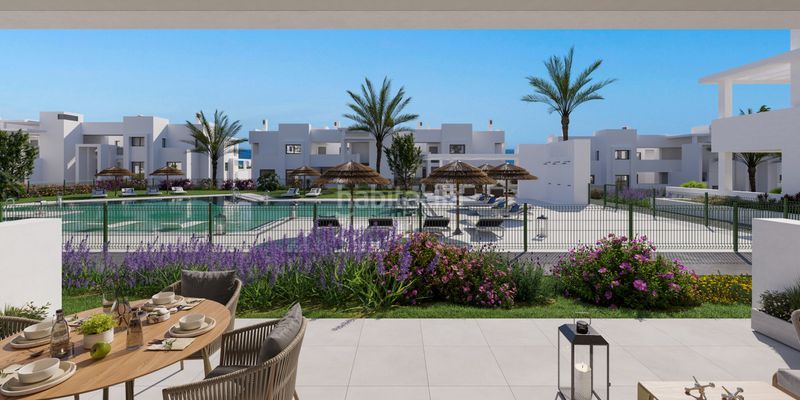 Foto a3c8f259-9b6e-424d-85d2-416f57a59197. Àtic amb piscina a Guadalobón Estepona
