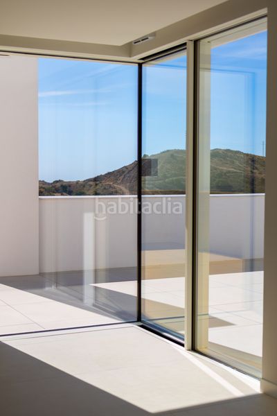 Foto cc436595-9218-4ac9-8322-8136c15f6c16. Planta baixa amb piscina a La Mairena Ojén