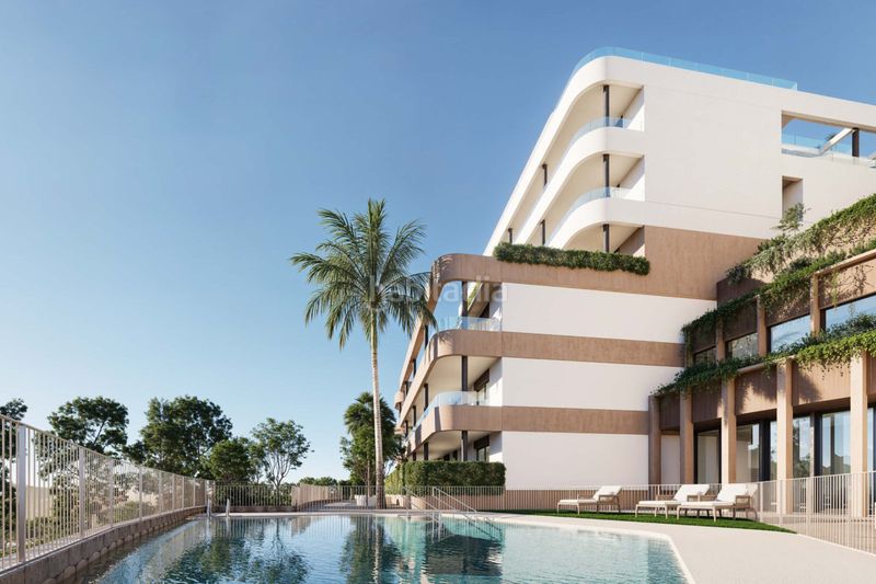 Foto ab25d175-a681-47eb-913b-996c786ff697. Planta baixa amb aparcament piscina a Estepona golf Estepona