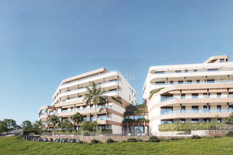 Foto ec43fbd5-52f2-4d69-9849-bc0ae1649490. Planta baixa amb aparcament piscina a Estepona golf Estepona
