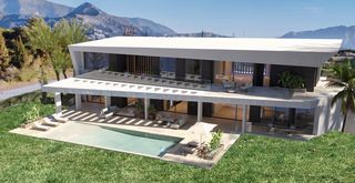 Chalet in Guadalmina Baja