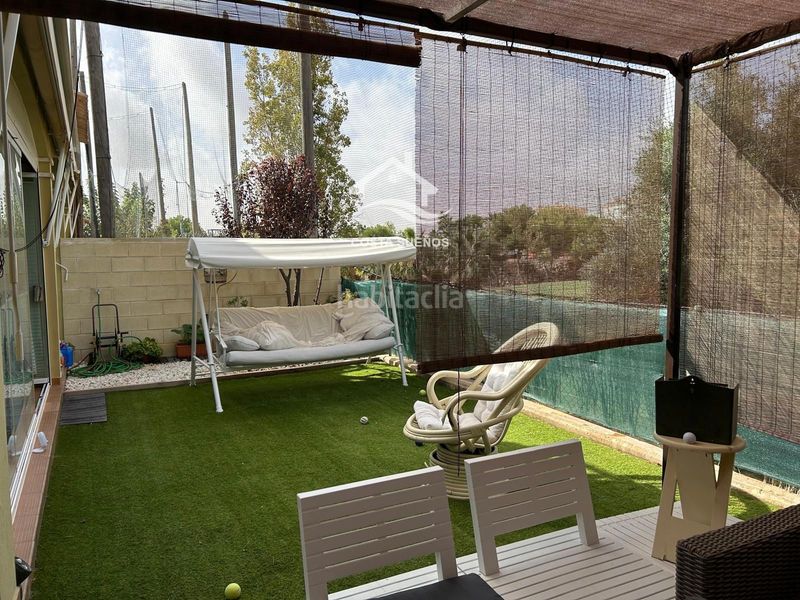 Foto d56c761c-0cc0-4a47-8a3d-f00e3971d692. Casa adossada amb calefacció aparcament piscina a Mutxamel