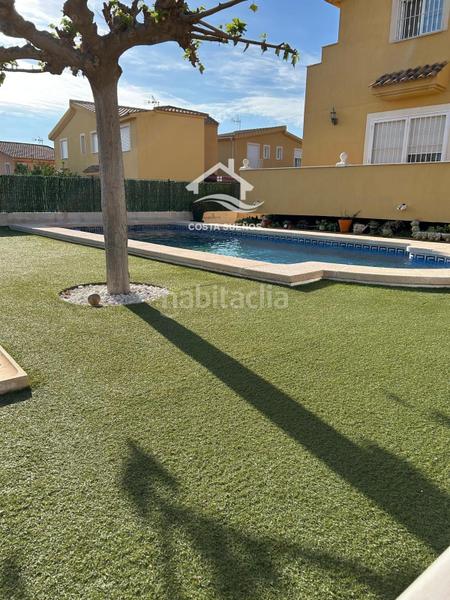 Foto e221cd49-72bb-467f-9cd2-f4a8889c303a. Chalet mit heizung parking pool in Centro Mutxamel