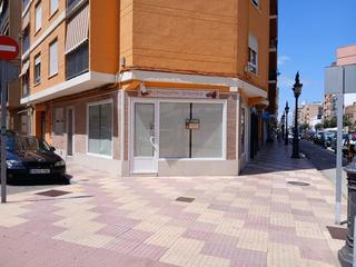 Local commercial à Pueblo de Cullera. Se vende local comercial av. pais valencia 14, cullera