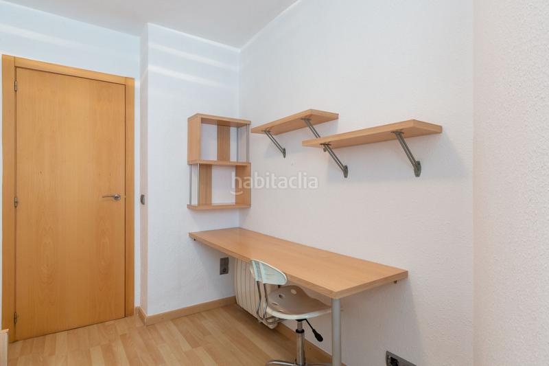 Foto 0effd8b2-1c92-4ad6-8387-423886b3033e. Piso se vende amplio piso en calle cuenca tramoyeres, en Valencia