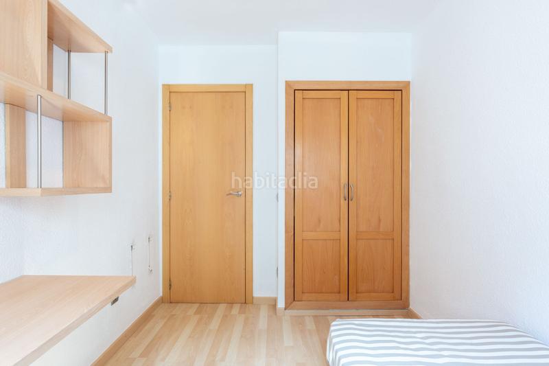 Foto 5e4b1b4e-ea0a-47e8-853e-8ceefaae1f43. Piso se vende amplio piso en calle cuenca tramoyeres, en Valencia