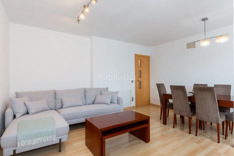 Foto 6c8bf911-35aa-4829-a152-fb01c529e52b. Piso se vende amplio piso en calle cuenca tramoyeres, en Valencia