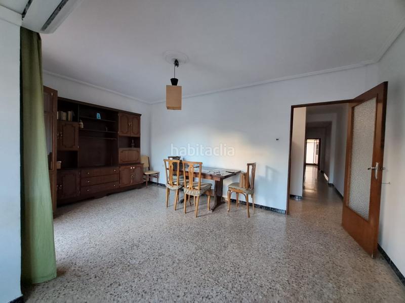 Foto 3d20d7b0-bc0b-4352-9ee8-85e34bfb92f3. Pis a Plaza Xúquer Paiporta