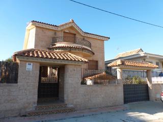 Xalet  Calle sol. Chalet independiente molina de segura (los valientes)