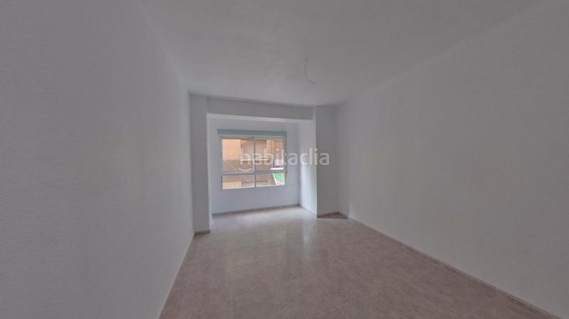Foto b2e5a258-3a38-4ffb-8a0f-4fdc6e5b297c. Pis a Centro Molina de Segura