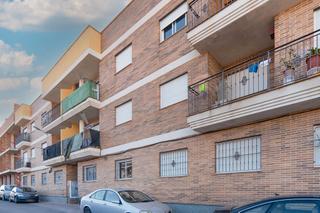 Pis a Calle pedro flores 12. Piso en fortuna