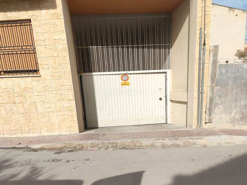 Foto 787bd854-7ef2-4756-bd03-6a9087c0e227. Autoparkplatz in calle el greco 10 in Ceutí