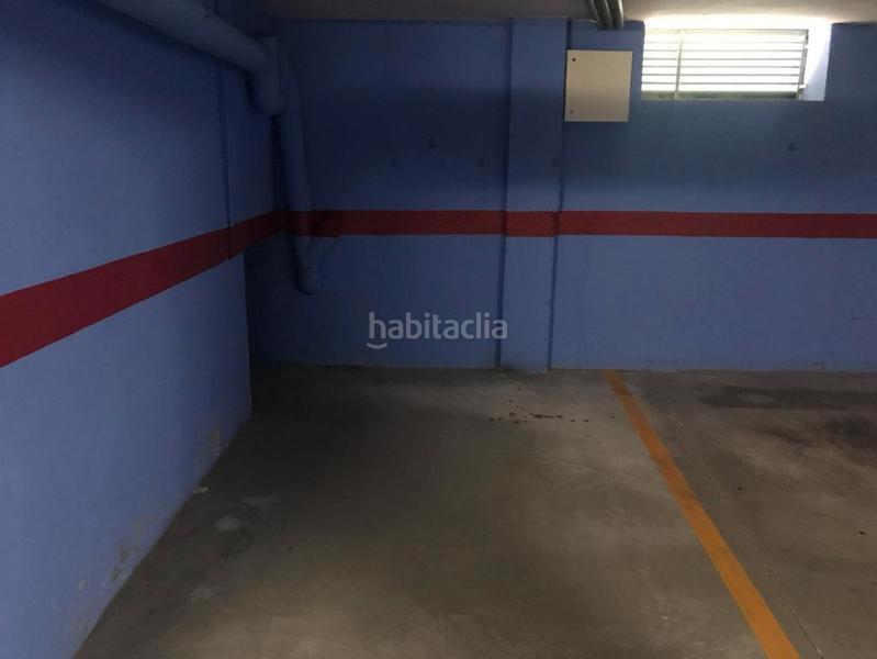 Foto 5a501cb8-7f5c-418b-a5cf-23058f52bb11. Parking voiture dans calle solana 7b dans Ceutí