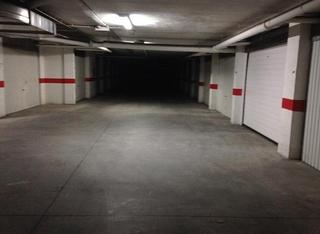Parking coche en Avenida Virgen de la Vega 45