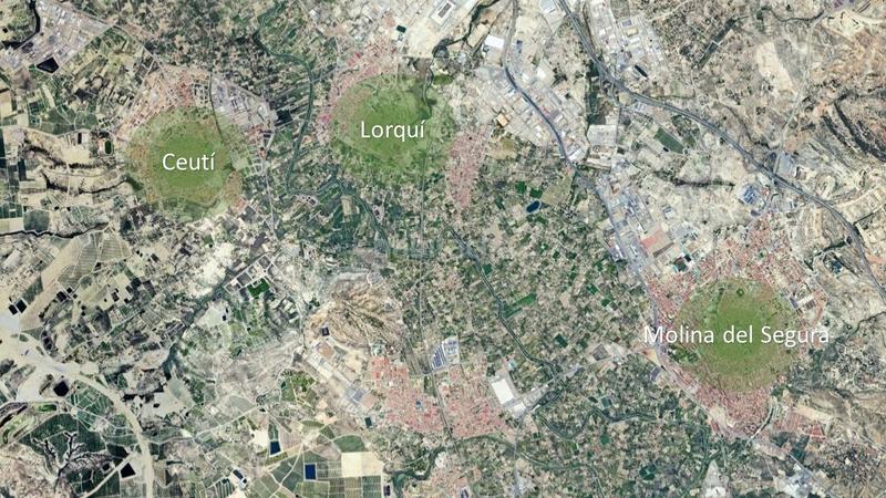 Foto 48dc2510-89c1-449d-8391-93cf66f7e370. Terrain résidentiel dans calle magdalena 13 dans Ceutí