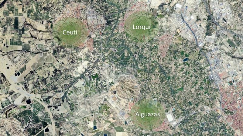 Foto f4023754-b8a5-489f-b58d-e8c54c2dc5bf. Terrain résidentiel dans calle de la viña 1 dans Santo Angel Murcia