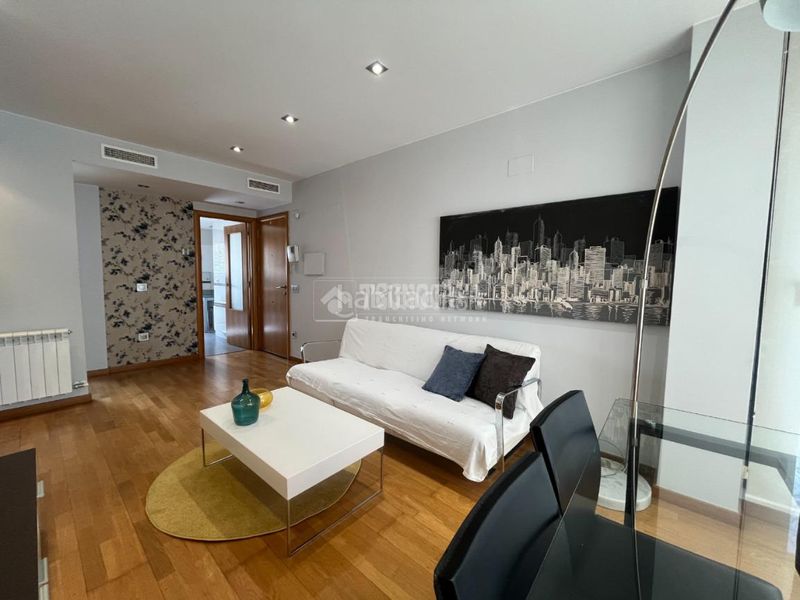 Foto 1a2d8368-5716-44e9-a56c-dc26694780a7. Pis amb calefacció a Torrero Zaragoza