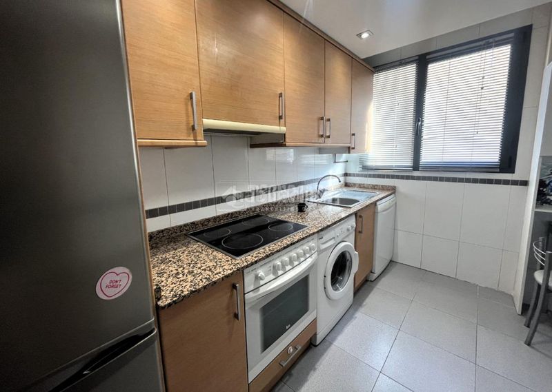 Foto 83d7ad5a-74de-416b-893d-5c7c8dde5893. Pis amb calefacció a Torrero Zaragoza